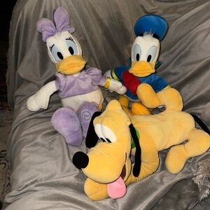Disney Donald, Daisy, Pluto stuffed animal